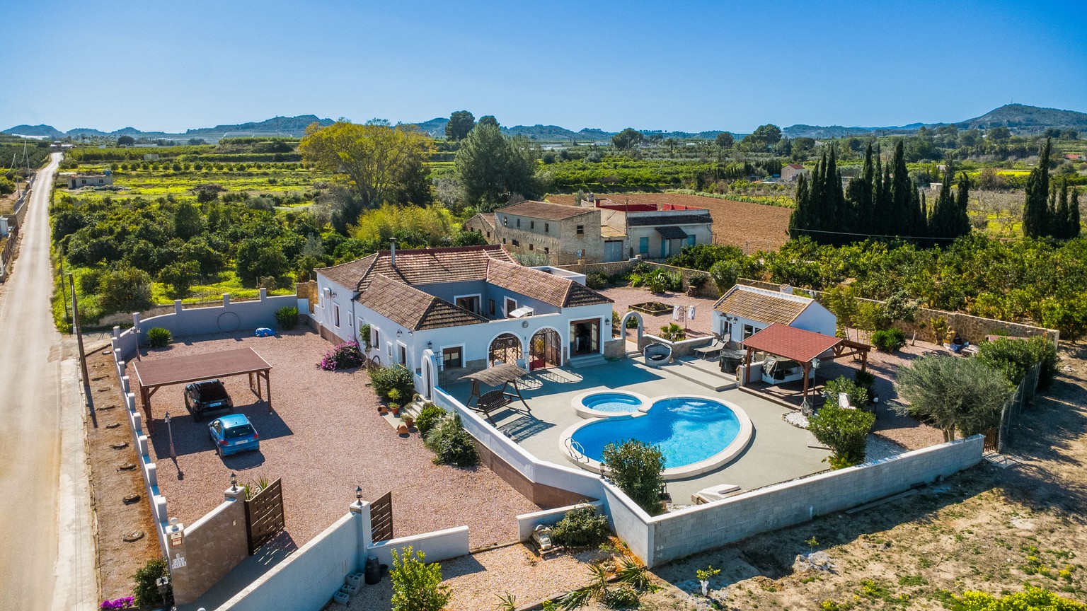 17733512326-6.jpg Country house with 7 bedrooms and 3 bathrooms in ORIHUELA | Ref: SCH-5361