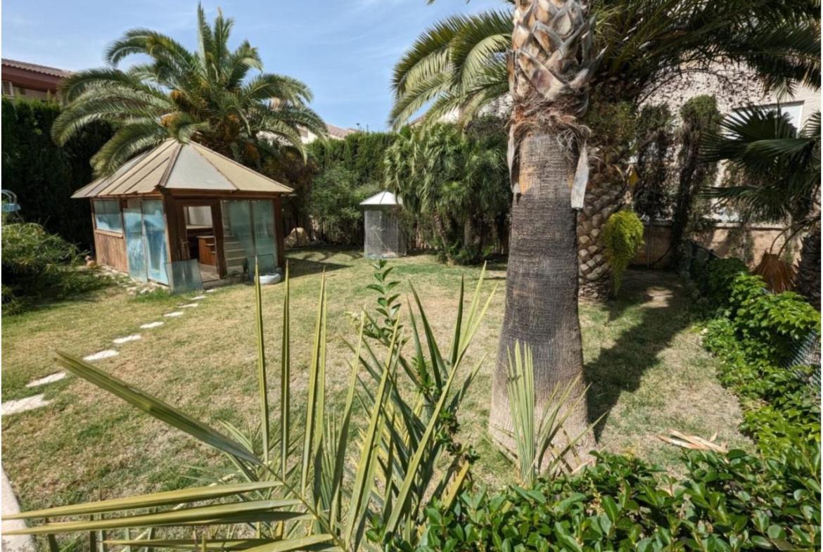 Country house with 4 bedrooms and 4 bathrooms in ELDA | Ref: SCH-5364