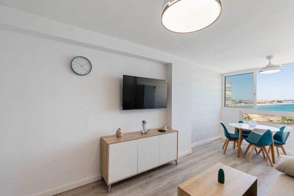Apartment with 1 bedroom and 1 bathroom in Torrevieja | Ref: URE1063-D/6689