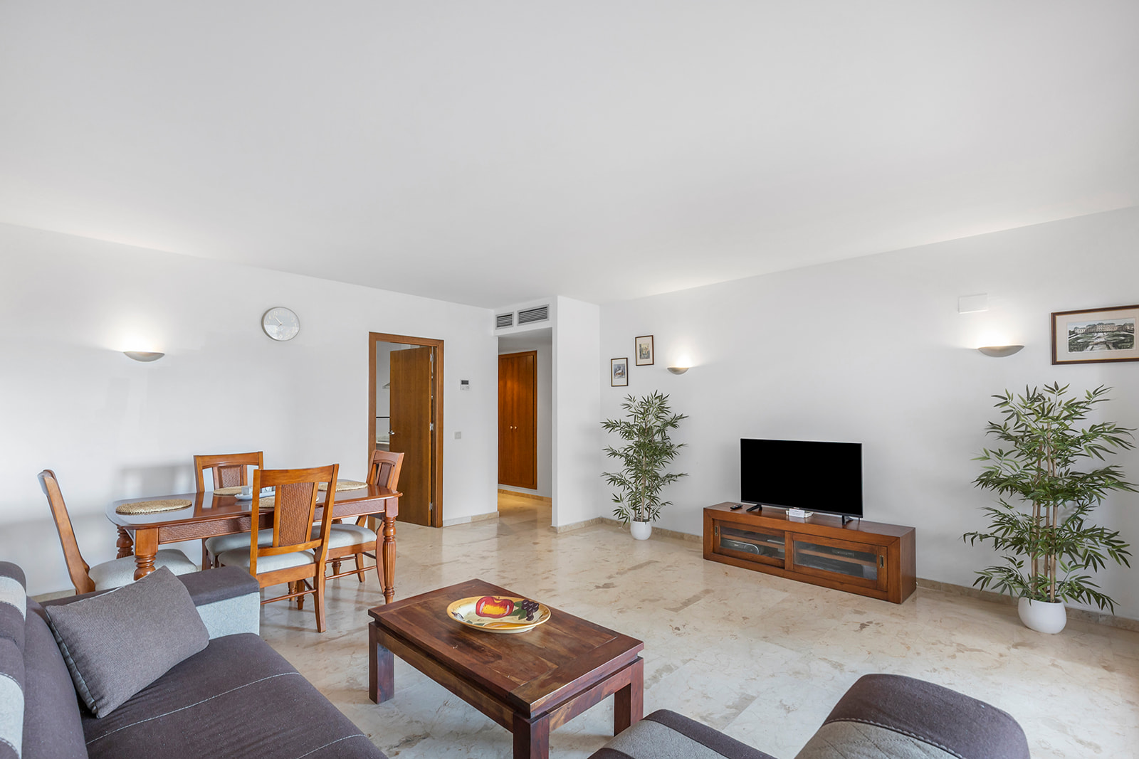 69e61a3f5bff3_0103.jpg Apartment with 2 bedrooms and 2 bathrooms in Torrevieja | Ref: 4211
