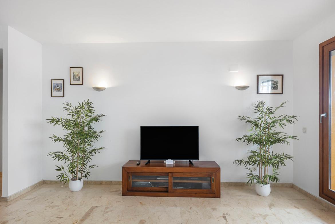Apartment with 2 bedrooms and 2 bathrooms in Torrevieja | Ref: 4211