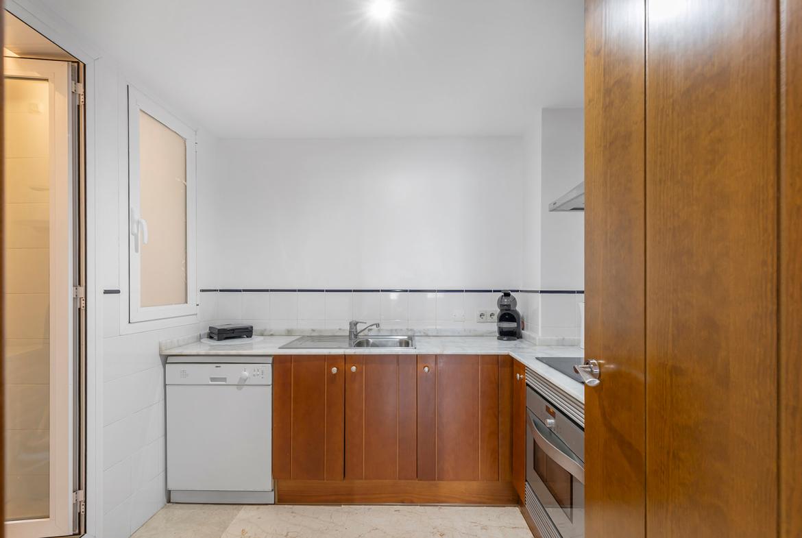 Apartment with 2 bedrooms and 2 bathrooms in Torrevieja | Ref: 4211