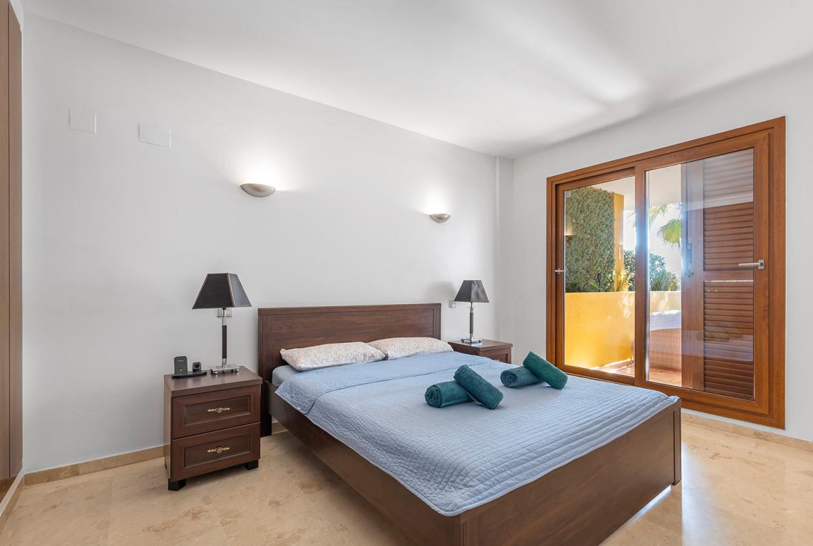 Apartment with 2 bedrooms and 2 bathrooms in Torrevieja | Ref: 4211