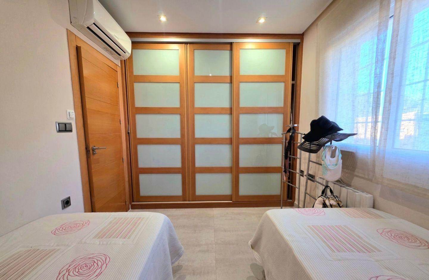 Villa with 5 bedrooms and 3 bathrooms in Dehesa de campoamor | Ref: URE5002/6689