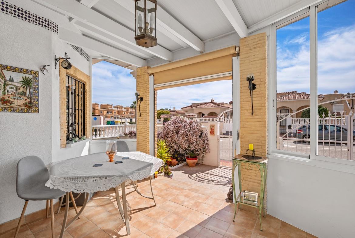 Detached villa with 3 bedrooms and 2 bathrooms in Algorfa | Ref: VA 5426