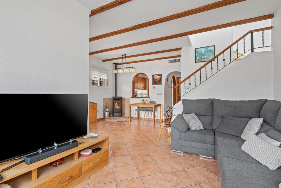 Detached villa with 3 bedrooms and 2 bathrooms in Algorfa | Ref: VA 5426