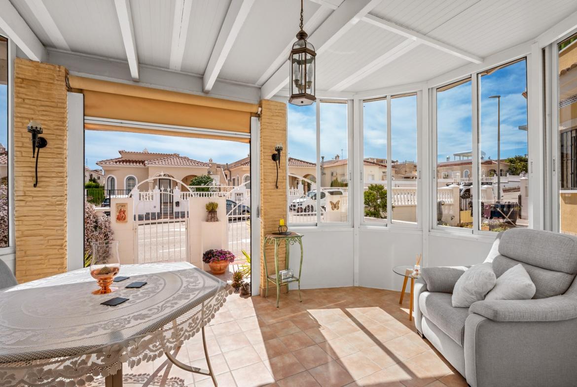 Detached villa with 3 bedrooms and 2 bathrooms in Algorfa | Ref: VA 5426