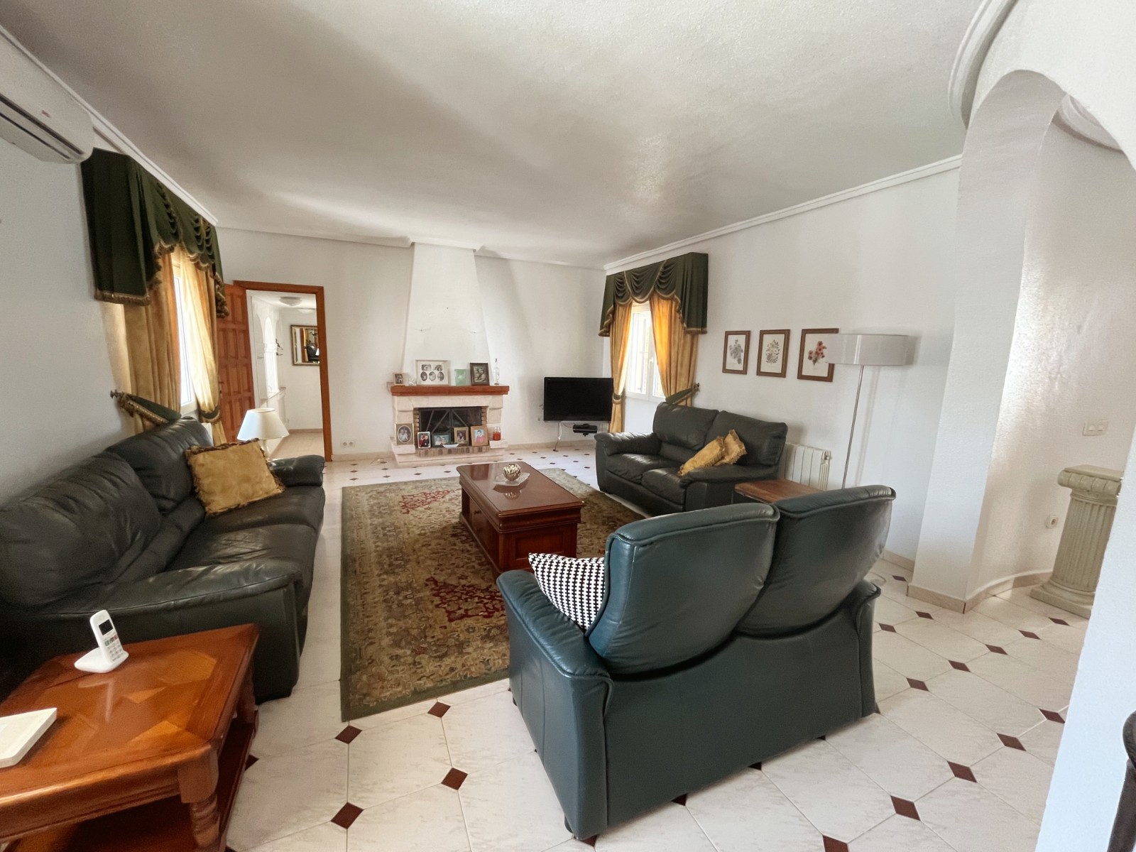 Detached villa with 4 bedrooms and 4 bathrooms in Ciudad Quesada | Ref: VA 5440