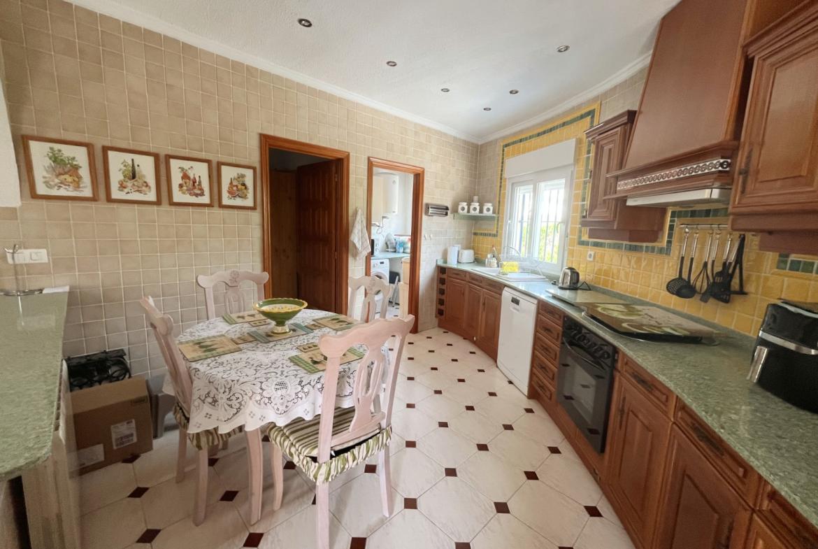 Detached villa with 4 bedrooms and 4 bathrooms in Ciudad Quesada | Ref: VA 5440