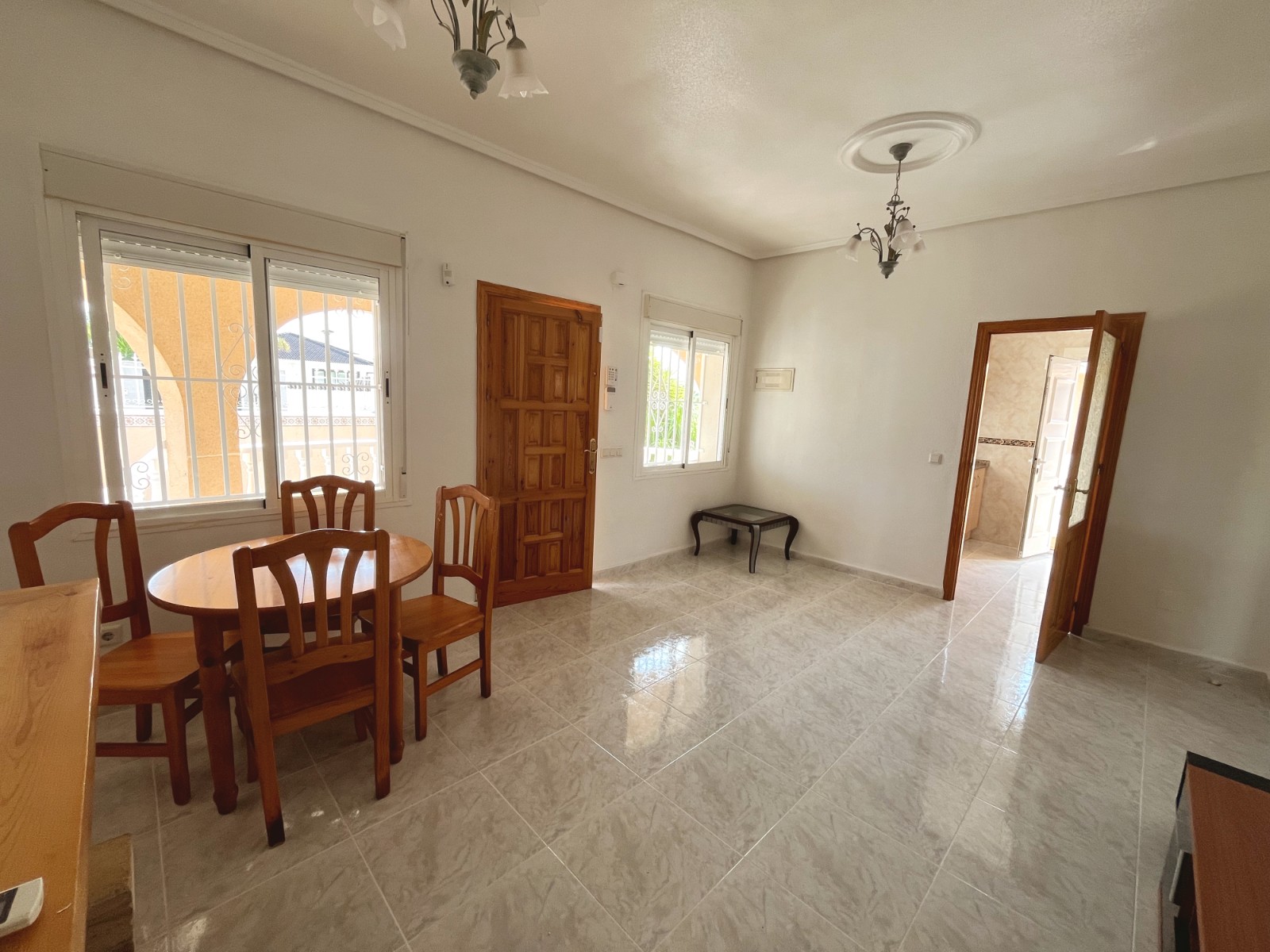 Detached villa with 2 bedrooms and 2 bathrooms in Ciudad Quesada | Ref: VA5447