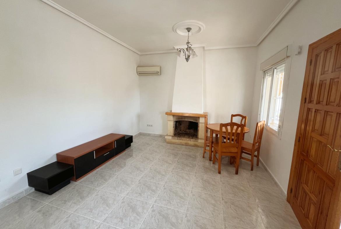 Detached villa with 2 bedrooms and 2 bathrooms in Ciudad Quesada | Ref: VA5447