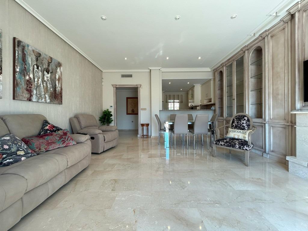 Penthouse with 3 bedrooms and 2 bathrooms in Dehesa de campoamor | Ref: URE3209/6689