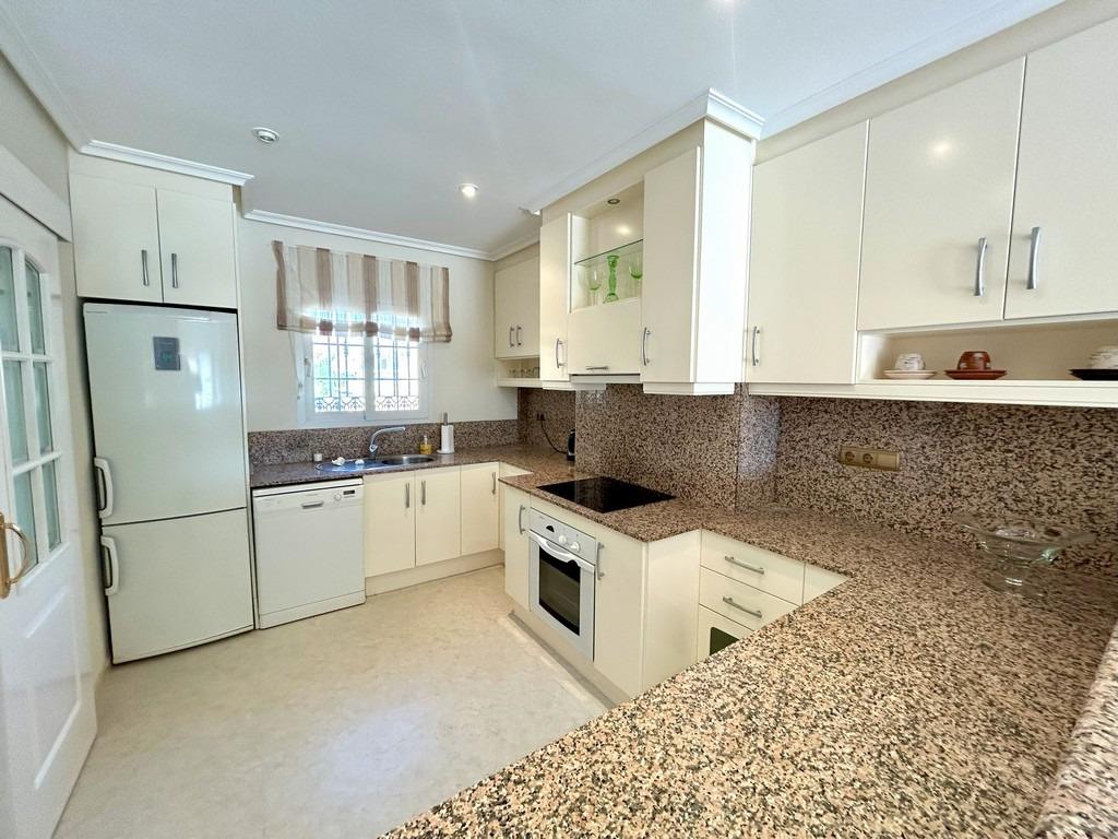 Penthouse with 3 bedrooms and 2 bathrooms in Dehesa de campoamor | Ref: URE3209/6689