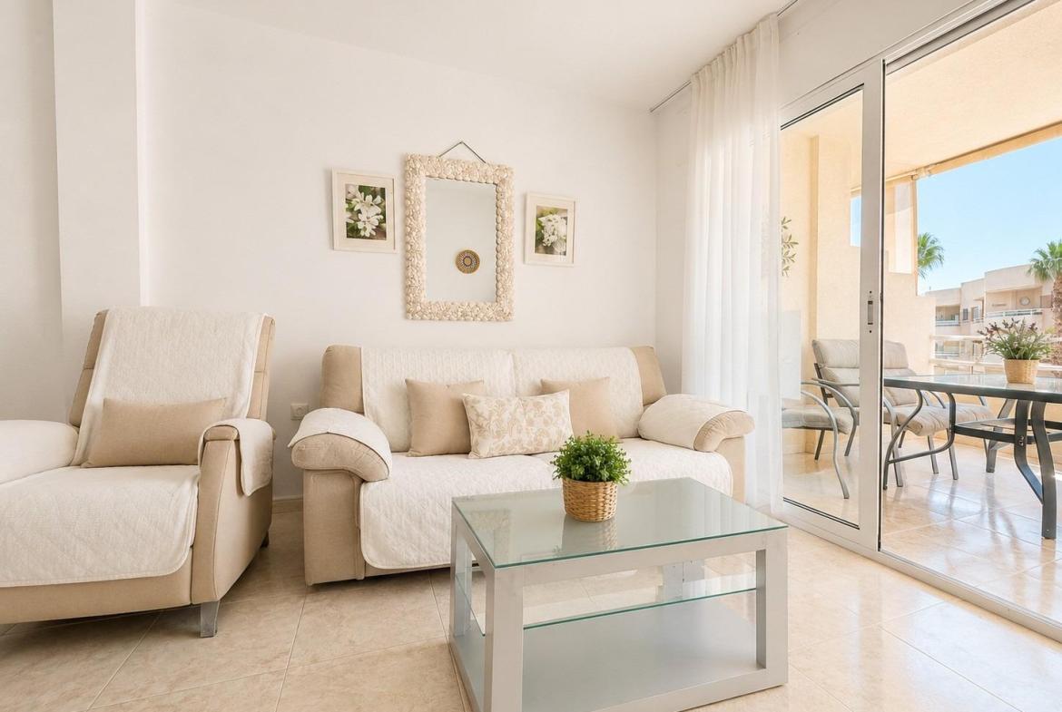 Apartment with 2 bedrooms and 1 bathroom in Dehesa de campoamor | Ref: URE2326-D/6689