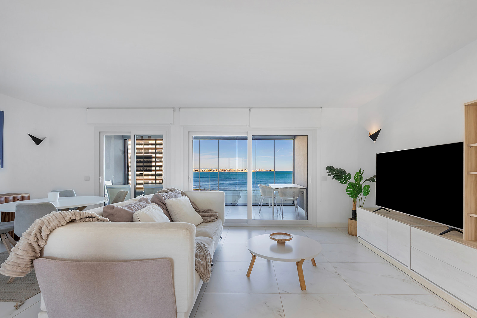 6961035bba4c5_be15.jpg Apartment with 2 bedrooms and 2 bathrooms in Torrevieja | Ref: 4208