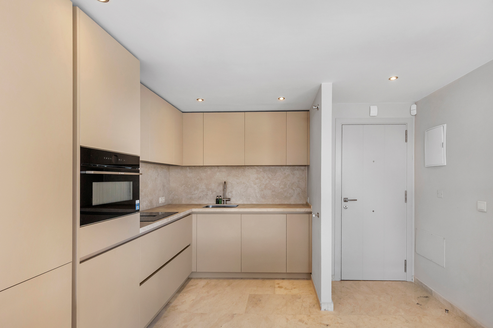 6a846ffc5f75f_012024061507.jpg Apartment with 3 bedrooms and 2 bathrooms in Torrevieja | Ref: 4225