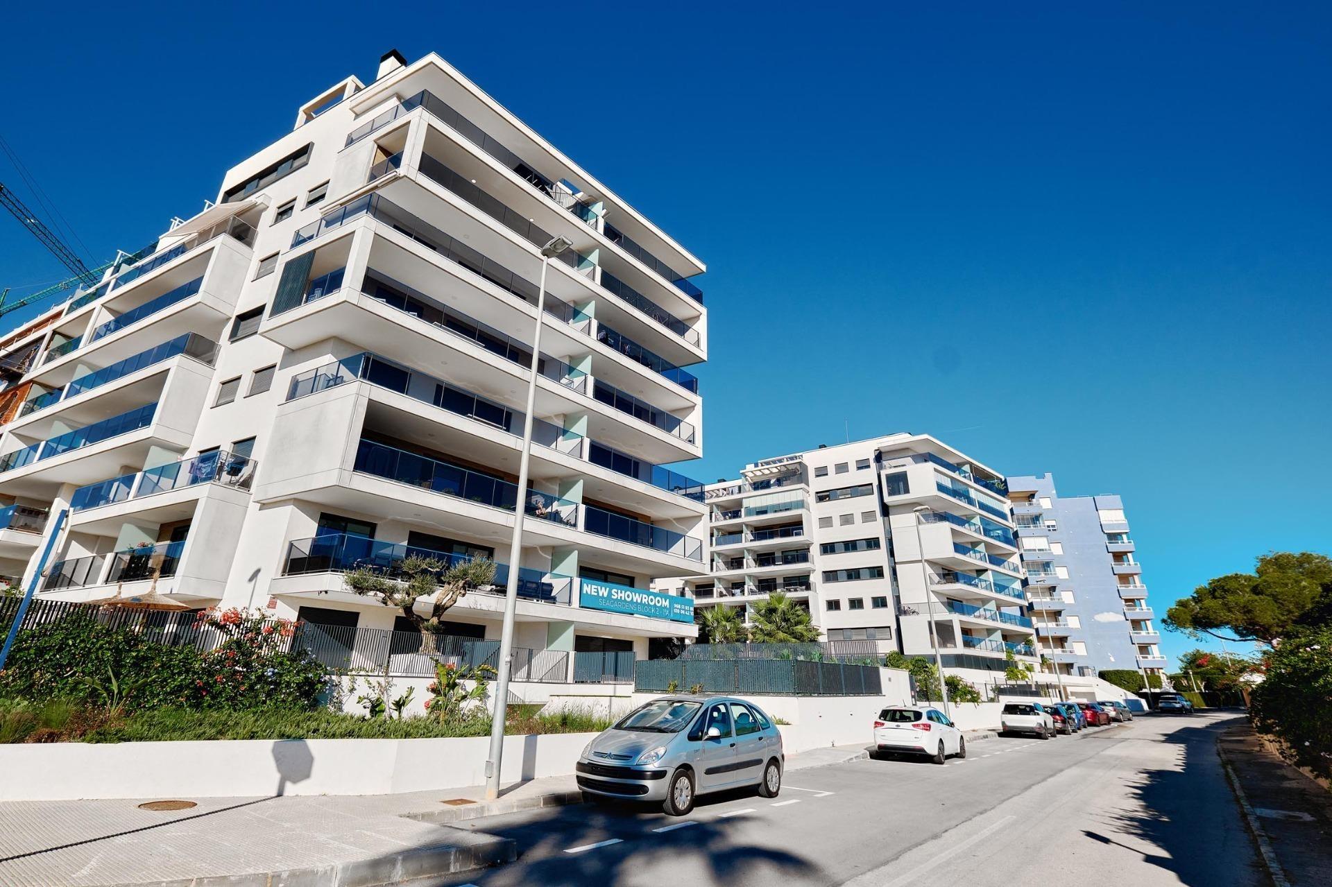 Apartment with 2 bedrooms and 2 bathrooms in Dehesa de campoamor | Ref: URED2323/6689