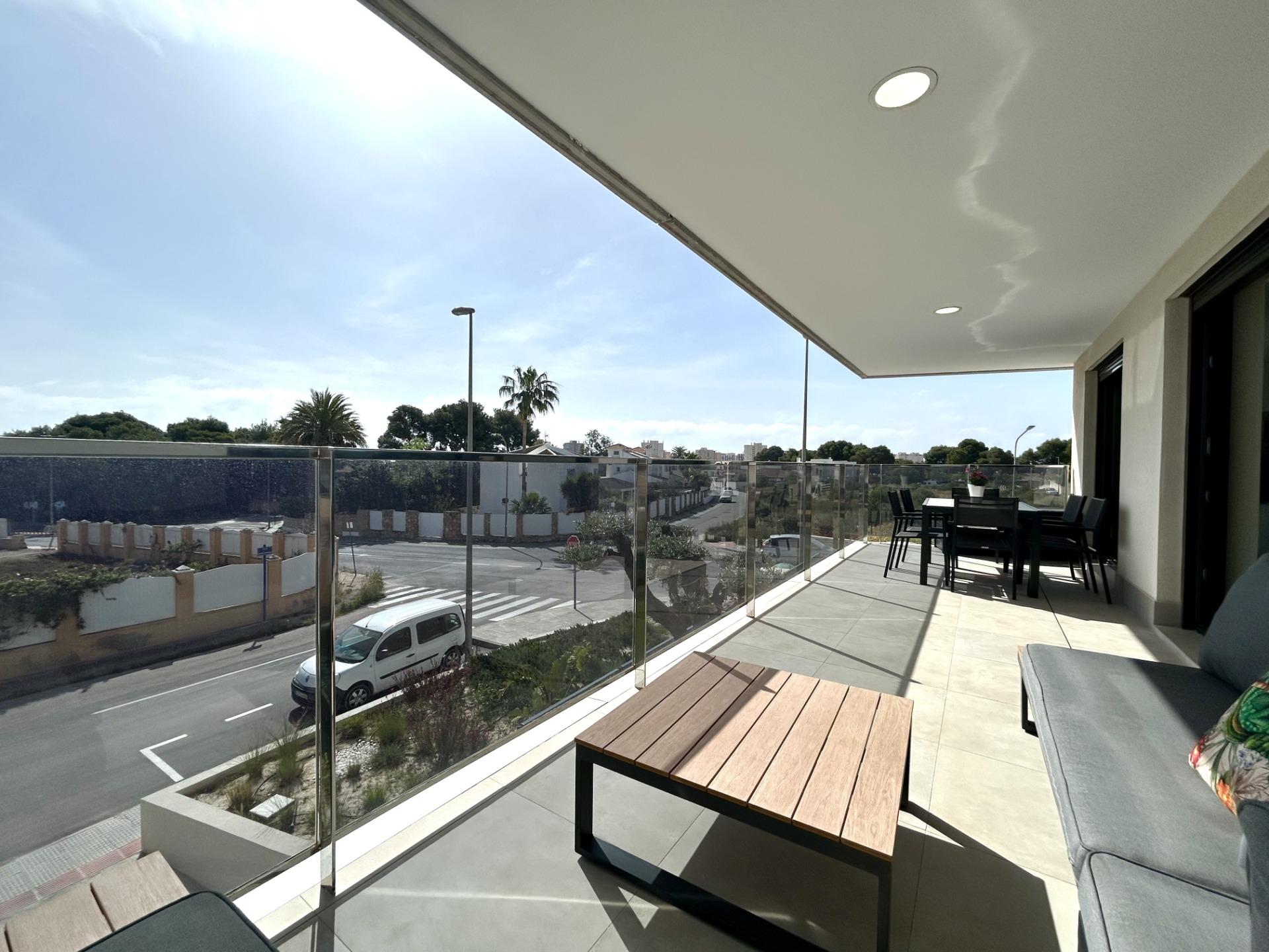 Apartment with 2 bedrooms and 2 bathrooms in Dehesa de campoamor | Ref: URED2323/6689