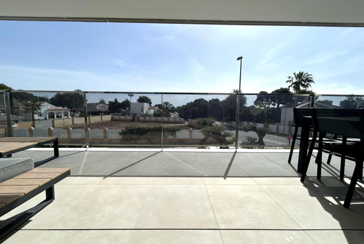 Apartment with 2 bedrooms and 2 bathrooms in Dehesa de campoamor | Ref: URED2323/6689